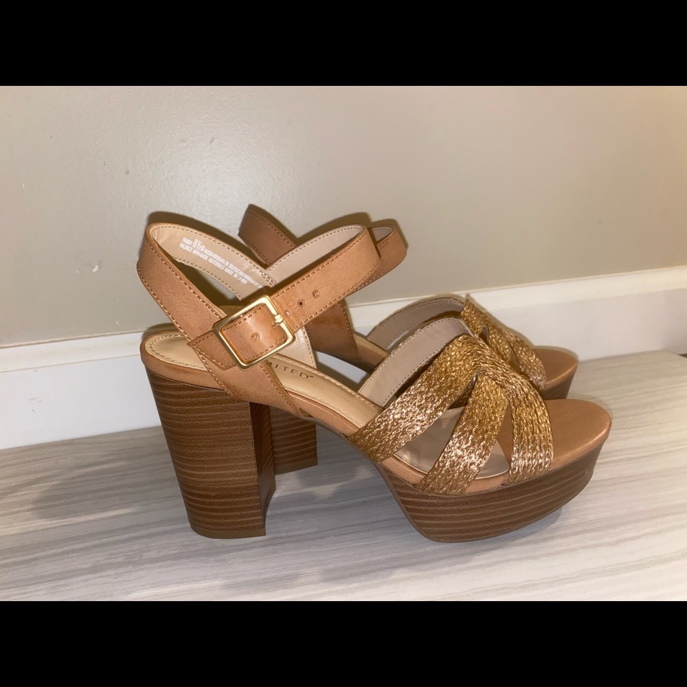 Brand New 8.5 The Franny Sandals THE LIMITED - Picture 3 of 3